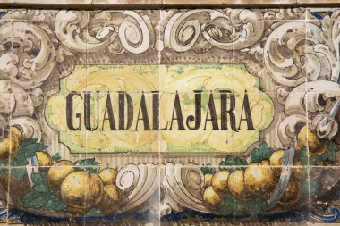 Guadalajara Tabelası; Plaza de Espana Meydanı; Sevilla; İspanya