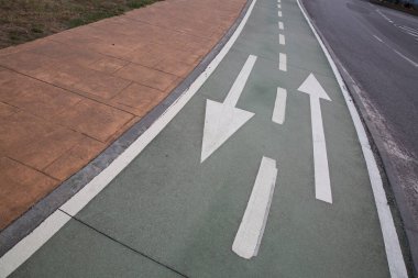 Döngü Yolunda Ok Sembolleri