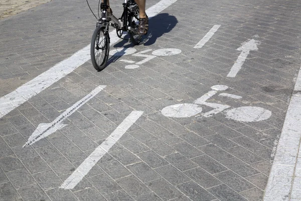 Cyclist Bike Lane Seville Spain — Stock Photo, Image