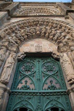 San Martino Kilisesi 'ne giriş; Noia; Galiçya; İspanya