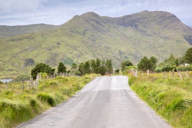 Açık Yol; Connemara Ulusal Parkı; İrlanda