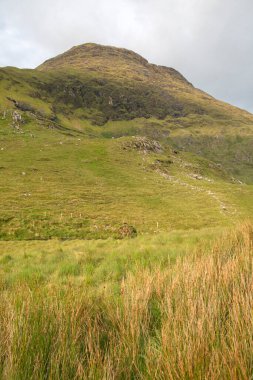 Kylemore Zirvesi; Connemara Ulusal Parkı; İrlanda