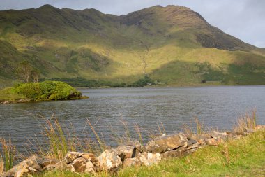 Fee Lough Gölü; Connemara Ulusal Parkı; İrlanda