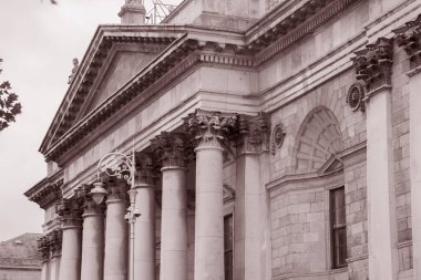 Dört Saray Binası, Dublin; İrlanda in Black and White Sepia Tone