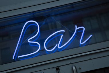 Gece Aydınlatılmış Bar İşareti