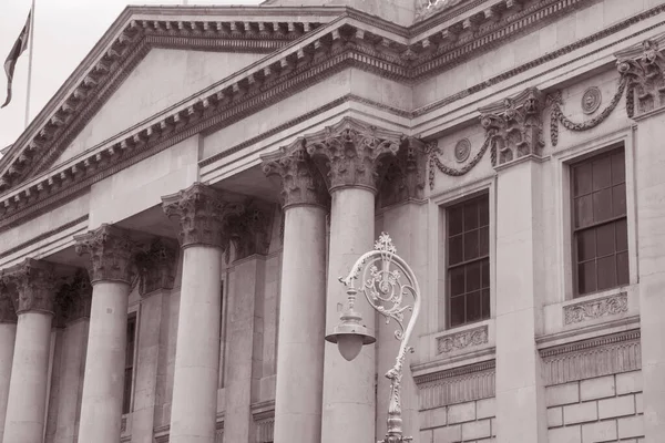 Stadshuset Fasad Dublin Irland Svart Och Vitt Sepia Tone — Stockfoto