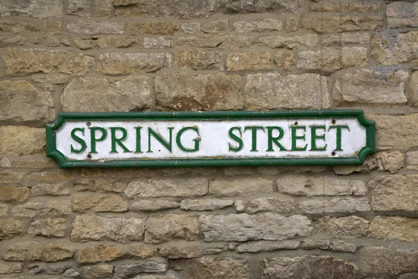 Spring Street Road Sign Diagonal Tilt — Stock fotografie