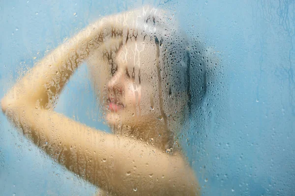 Photo Naked Female Washes Weeping Glass Shower Door Has Wet — Stock Photo, Image