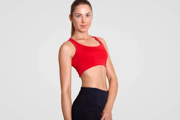 Shot Mujer Deportiva Aspecto Agradable Tiene Figura Perfecta Vestido Con — Foto de Stock