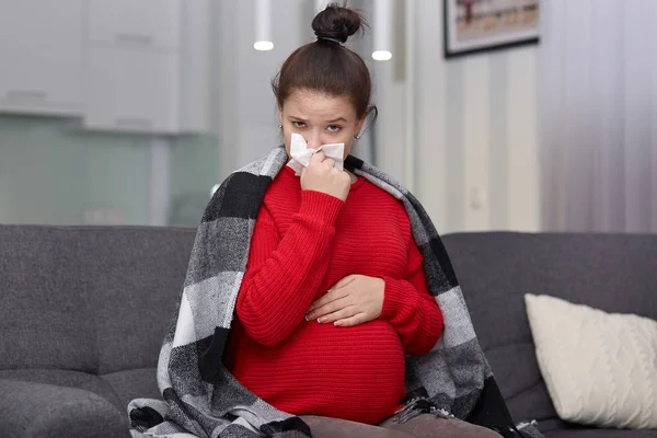 Photo Young Pregnant Woman Has Seasonal Disease Caught Cold Winter — Stock Photo, Image