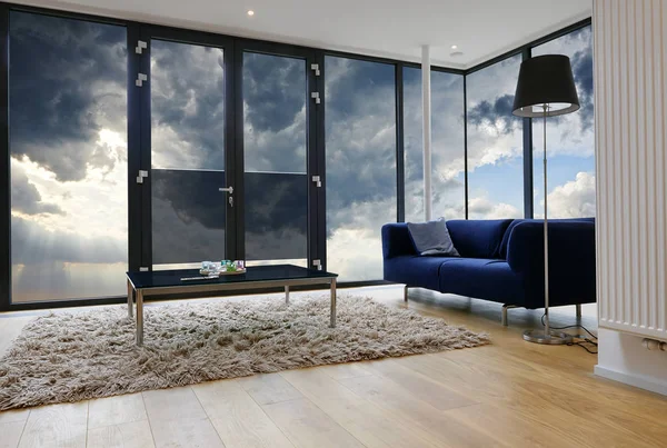 Moderne Woonkamer Met Grote Ramen Uitzicht Bewolkt Stormy Sky — Stockfoto