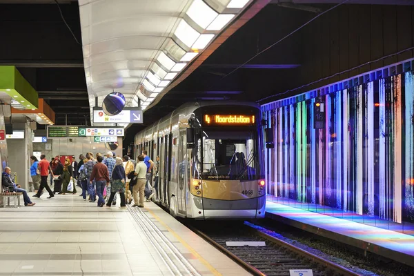 Brusel Belgie Září 2014 Moderní Tramvaj Stanice Metra Nord Bruselu — Stock fotografie