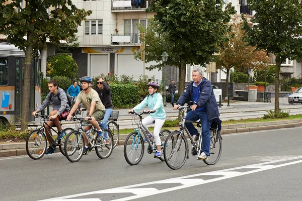 Car Free Streets on Tervueren Ave in Brussels - 2014 — Stock Photo, Image