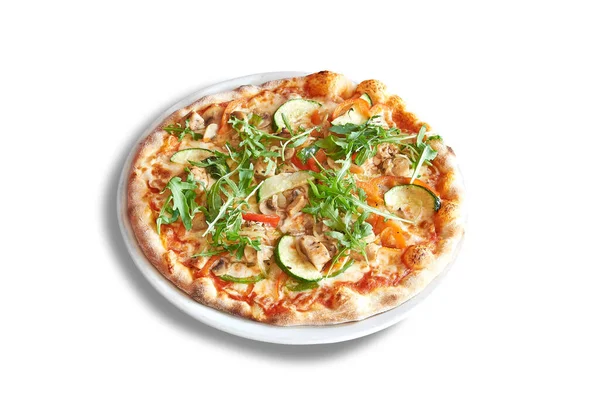 Placa Branca Com Pizza Redonda Cogumelo Isolado Branco Com Caminho — Fotografia de Stock