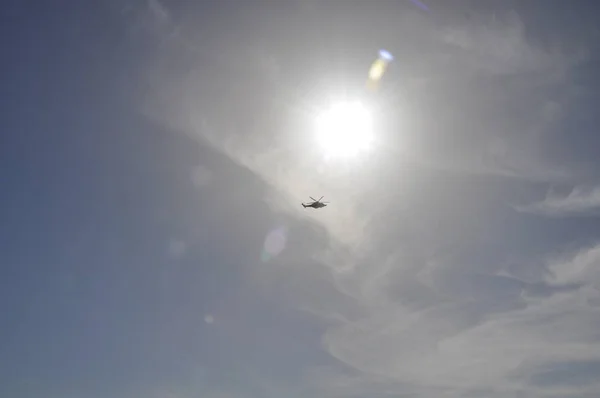 Helicopter Saving People Flight — Stock Photo, Image