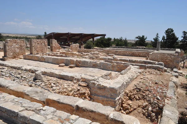 Kutsal Apollo Hylates Kıbrıs