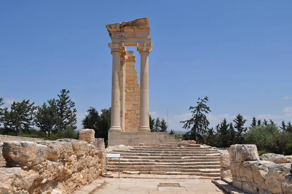 Kutsal Apollo Hylates Kıbrıs