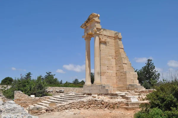 Kutsal Apollo Hylates Kıbrıs