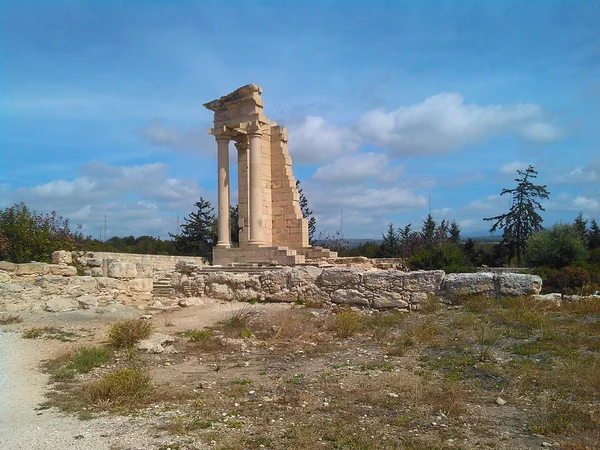 Kutsal Apollo Hylates Kıbrıs