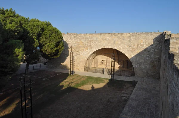 Kıbrıs 'taki Ortaçağ Larnaka Kalesi (Larnaka)