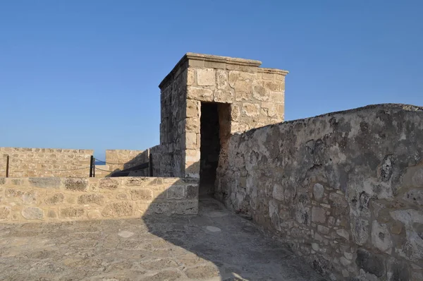 Kıbrıs 'taki Ortaçağ Larnaka Kalesi (Larnaka)