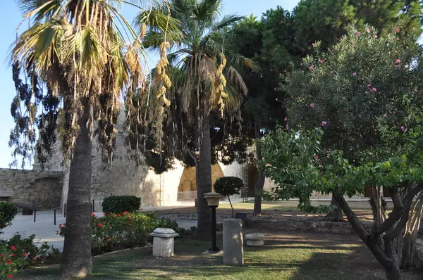 Kıbrıs 'taki Ortaçağ Larnaka Kalesi (Larnaka)