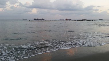 Kıbrıs'ta güzel Limasol Beach