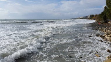 Kıbrıs'ta güzel Limasol Beach