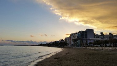 Kıbrıs'ta güzel Limasol Beach