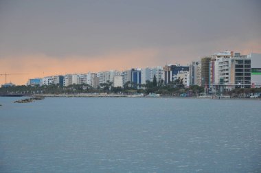 Kıbrıs'ta güzel Limasol Beach