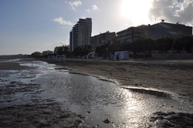 Kıbrıs'ta güzel Limasol Beach
