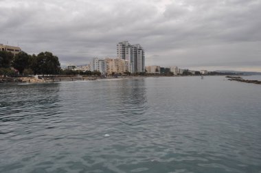 Kıbrıs'ta güzel Limasol Beach