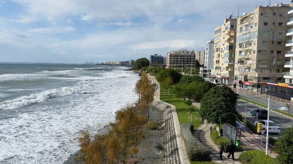 Kıbrıs'ta güzel Limasol Beach