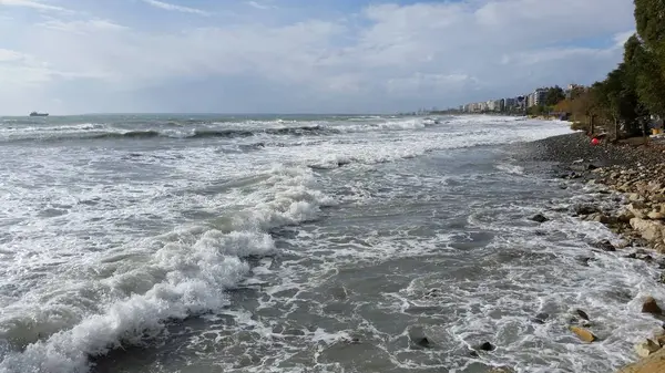 Kıbrıs'ta güzel Limasol Beach