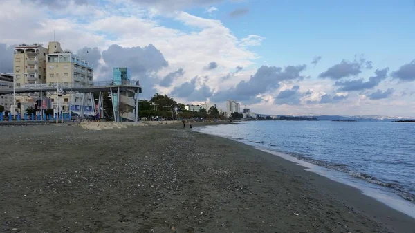 Kıbrıs'ta güzel Limasol Beach