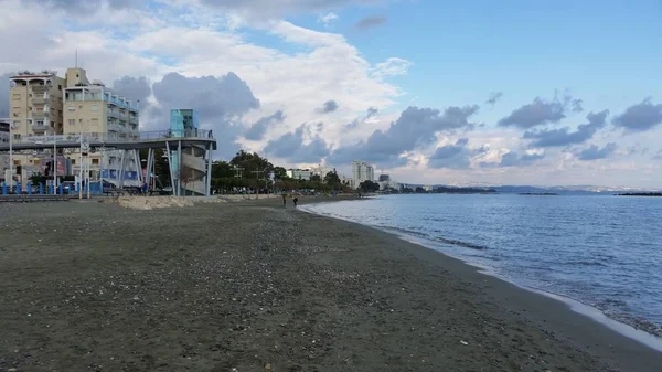 Kıbrıs'ta güzel Limasol Beach
