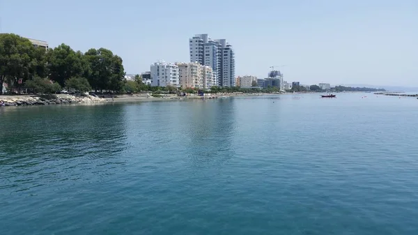 Kıbrıs'ta güzel Limasol Beach