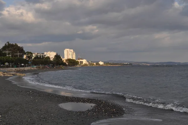 Kıbrıs'ta güzel Limasol Beach