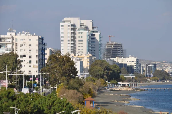 Kıbrıs'ta güzel Limasol Beach