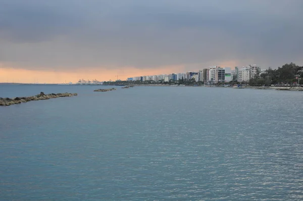 Όμορφη Παραλία Της Λεμεσού Στην Κύπρο — Φωτογραφία Αρχείου