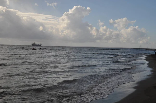 Kıbrıs Güzel Limasol Beach — Stok fotoğraf