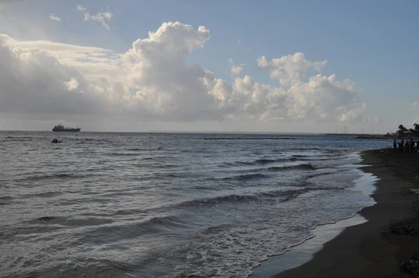 Kıbrıs'ta güzel Limasol Beach