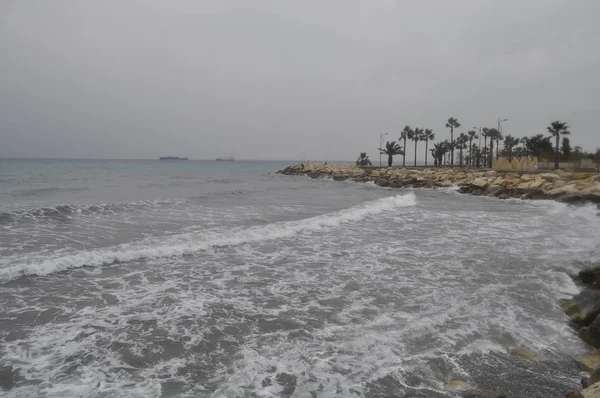 Kıbrıs'ta güzel Limasol Beach