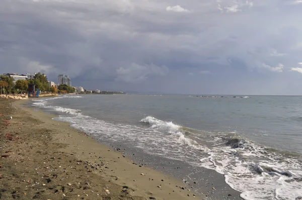Kıbrıs'ta güzel Limasol Beach
