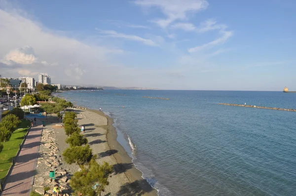 Kıbrıs'ta güzel Limasol Beach