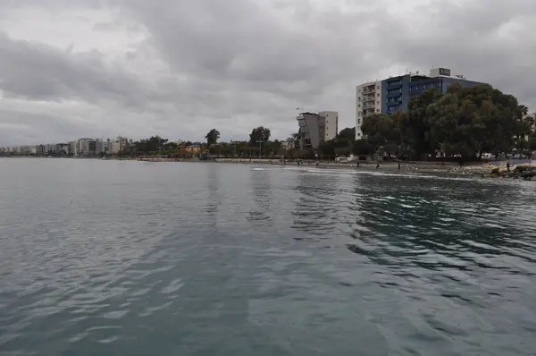 Kıbrıs'ta güzel Limasol Beach