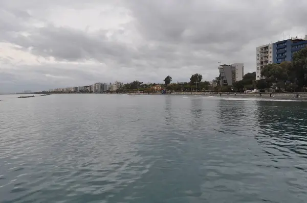 Kıbrıs'ta güzel Limasol Beach