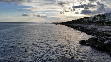 Kıbrıs'ta güzel Limasol Molos