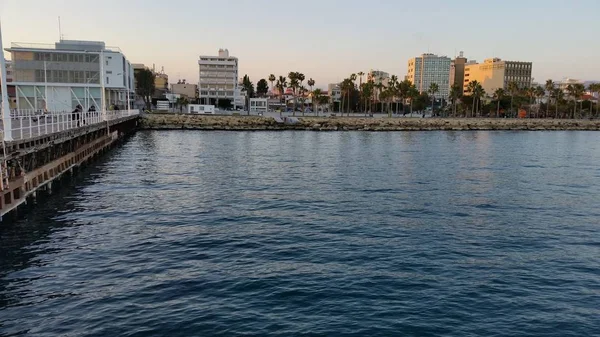 Kıbrıs'ta güzel Limasol Molos