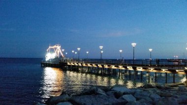 Kıbrıs 'ta Limasol Molos güzel bir gece